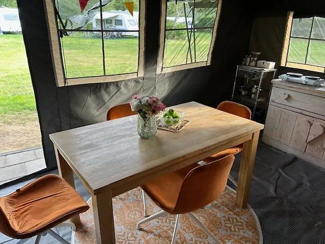 Luxuszelt De Drentse Safari